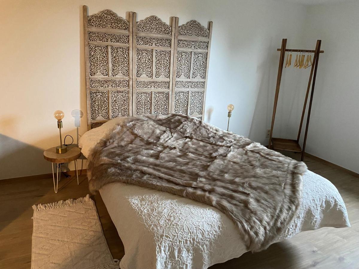Le Logis Des Chenes, Superbe Bungalow Dans Quartier Residentiel Proche De Namur Wepion Bagian luar foto