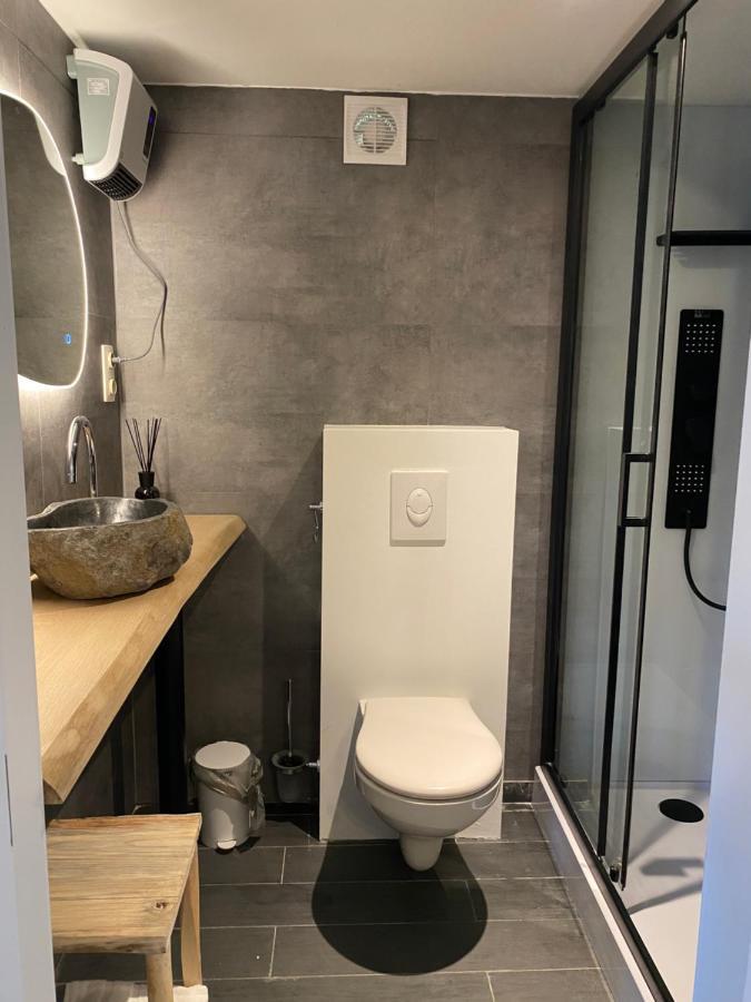 Le Logis Des Chenes, Superbe Bungalow Dans Quartier Residentiel Proche De Namur Wepion Bagian luar foto